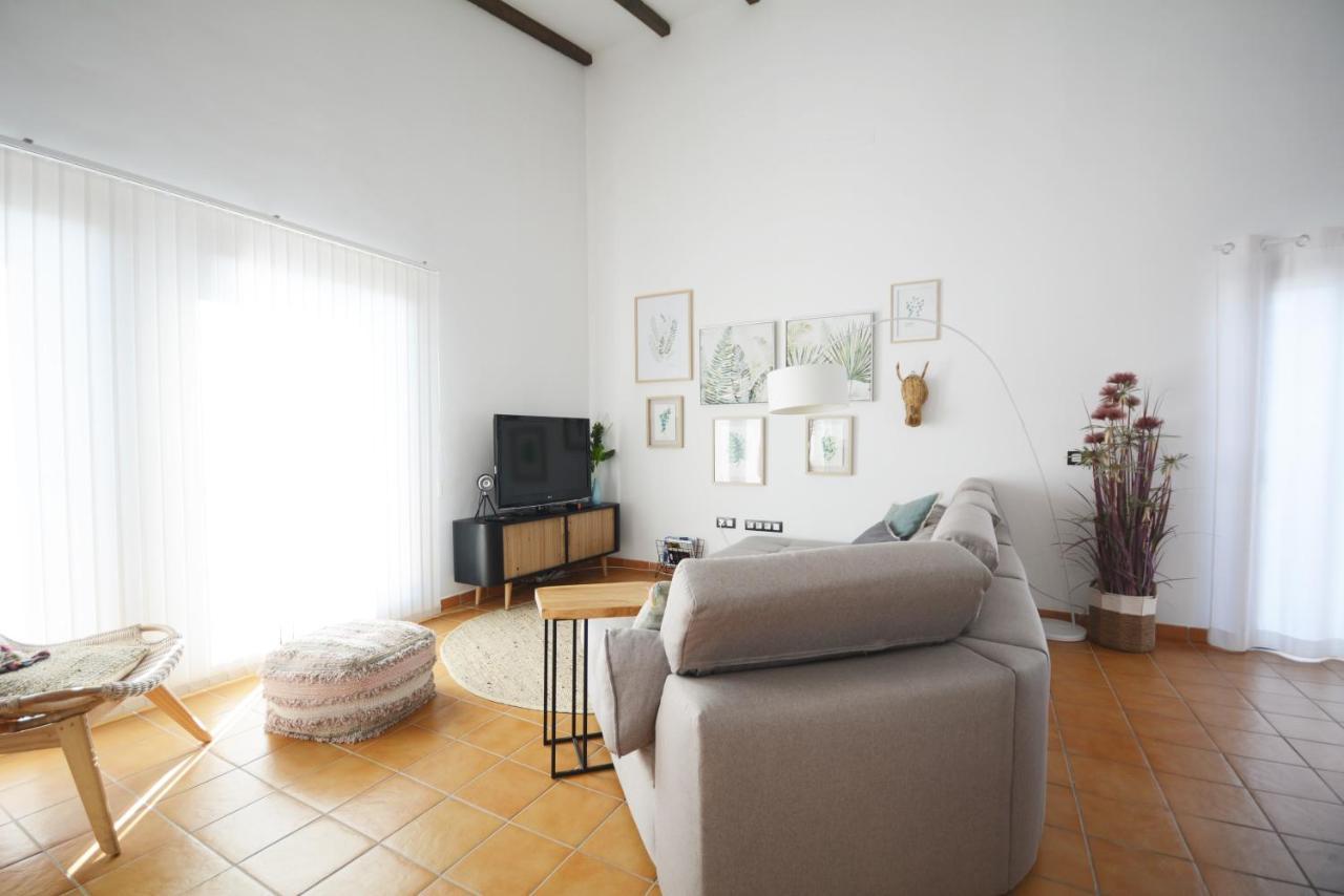 Beautiful Spacious Villa With Private Heated Pool In Lajares Esterno foto