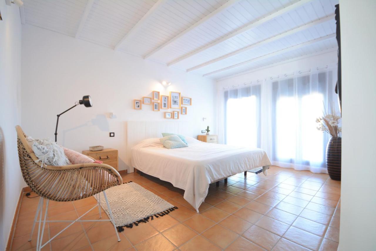 Beautiful Spacious Villa With Private Heated Pool In Lajares Esterno foto