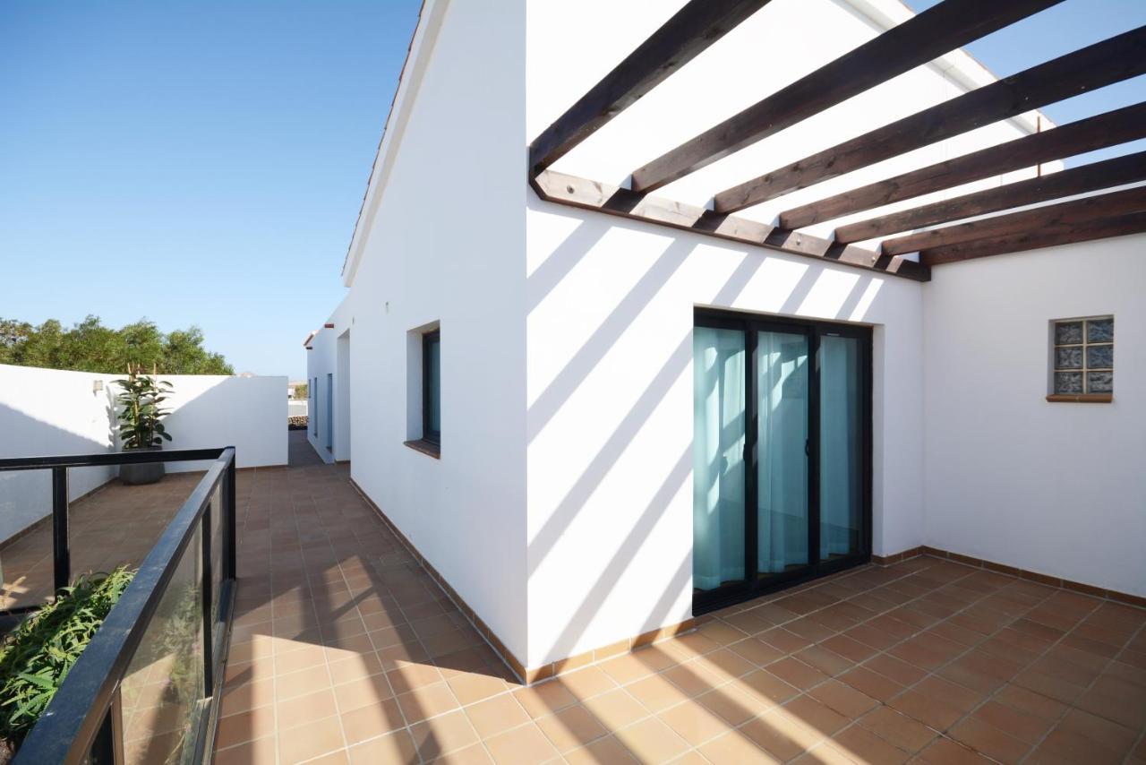 Beautiful Spacious Villa With Private Heated Pool In Lajares Esterno foto