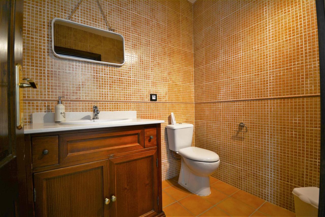 Beautiful Spacious Villa With Private Heated Pool In Lajares Esterno foto