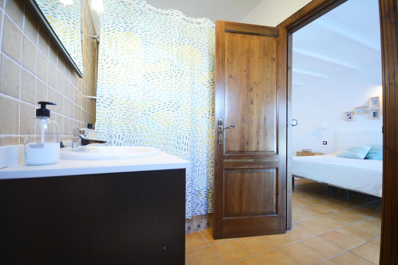 Beautiful Spacious Villa With Private Heated Pool In Lajares Esterno foto